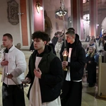 Liturgia stacyjna w Opolu. Procesja do katedry
