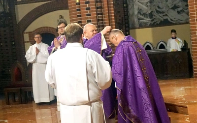 Bp Oder: Człowiek, który się nawraca, wzmacnia Kościół