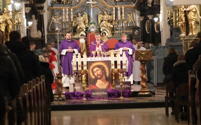 Środa Popielcowa. Popiół i odwaga słabości