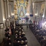 Między ołtarzem a Solidarnością