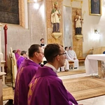 Kościół św. Macieja w Andrychowie. Modlitwa za osoby skrzywdzone wykorzystaniem seksualnym