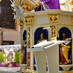 Kościół św. Macieja w Andrychowie. Modlitwa za osoby skrzywdzone wykorzystaniem seksualnym