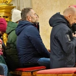 Kościół św. Macieja w Andrychowie. Modlitwa za osoby skrzywdzone wykorzystaniem seksualnym