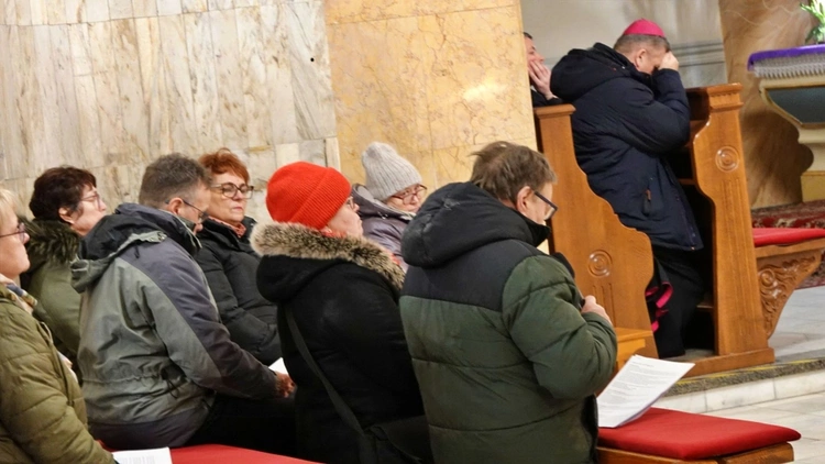 Kościół św. Macieja w Andrychowie. Modlitwa za osoby skrzywdzone wykorzystaniem seksualnym