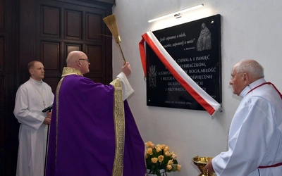 Pamięć przepełniona przebaczeniem. Ważna tablica w parafii pw. Odkupiciela Świata