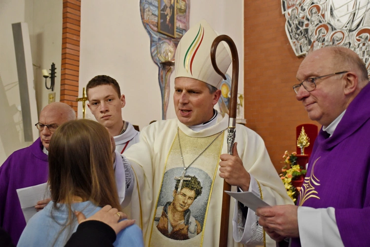 Wprowadzenie relikwii św. Carlo Acutisa