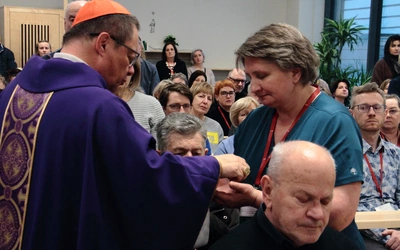 Odwiedziny kard. Grzegorza Rysia w Szpitalu Uniwersyteckim