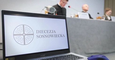 Gorzki jak lekarstwo. Raport komisji „Wyjaśnienie i naprawa”: pierwsze efekty i otwarte pytania