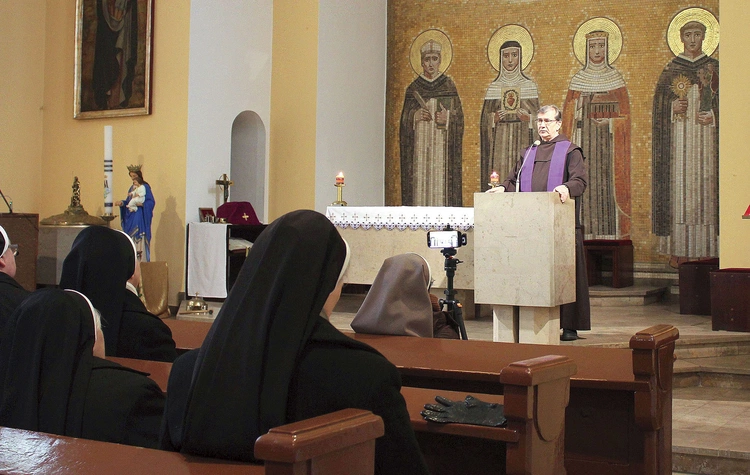 Spotkanie osób konsekrowanych odbyło się w kościele św. Alberta Wielkiego w Gliwicach.