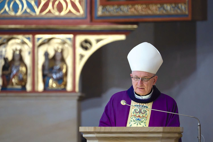 Bp Zadarko przewodniczył Mszy św. w katedrze. 