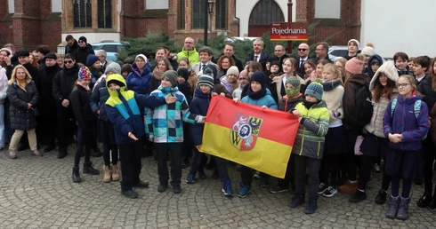 Nowa nazwa dla skweru przy pomniku kard. Kominka we Wrocławiu