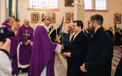 Wierność drogą służby