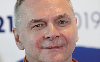 „To nie jest serial dokumentalny” – Maciej Pieprzyca o granicy między faktem a fikcją w serialu „Ołowiane dzieci”