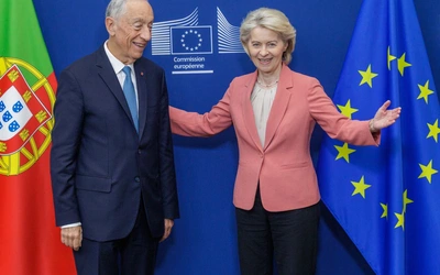 Ursula von der Leyen (z prawej ;))