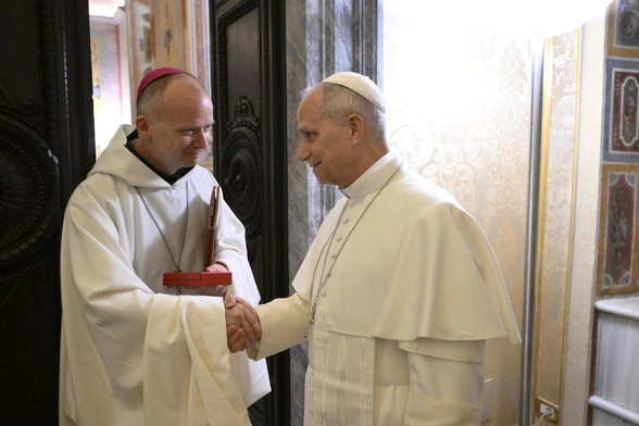 Papież o rekolekcjach: pouczeni mądrością mnichów i św. Bernarda