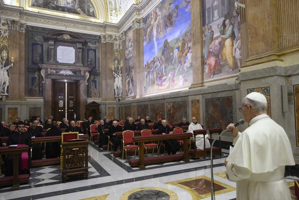 Papież o rekolekcjach: pouczeni mądrością mnichów i św. Bernarda