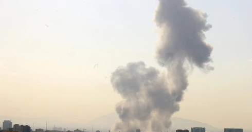 Izraelskie media: Rezydencja Chameneia "całkowicie zniszczona" po ataku