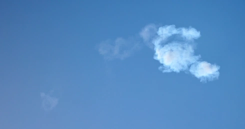 Nowa fala ataków Iranu. Wybuchy m.in. w Rijadzie, Dosze i Abu Zabi; nalot na bazę USA w Kuwejcie