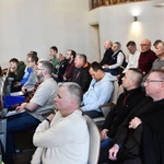 Kurs dla przyszłych nadzwyczajnych szafarzy Komunii Świętej