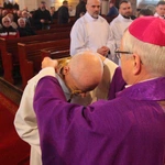 Pomogą rozdawać Komunię Świętą