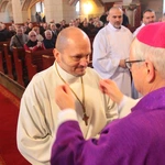 Pomogą rozdawać Komunię Świętą