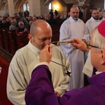 Pomogą rozdawać Komunię Świętą