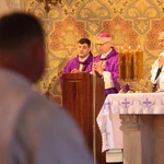 Pomogą rozdawać Komunię Świętą