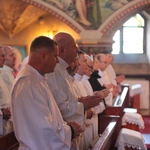 Pomogą rozdawać Komunię Świętą