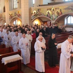 Pomogą rozdawać Komunię Świętą