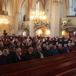 Pomogą rozdawać Komunię Świętą