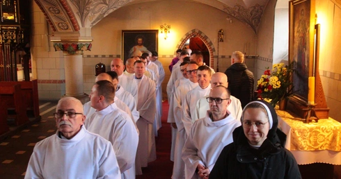 Nowi nadzwyczajni szafarze Komunii Świętej