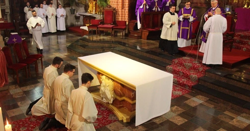 Seminarium. Akolitat i powołanie