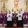 Klerycy radomskiego seminarium przyjęli posługi lektoratu i akolitatu