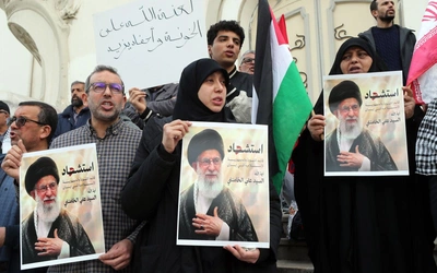 Zamiast powolnej smierci ze starości, chwała męczeństwa