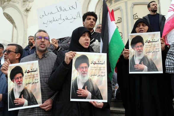 Zamiast powolnej smierci ze starości, chwała męczeństwa