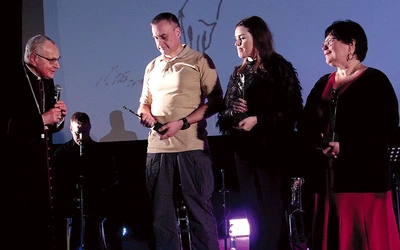 Oscar Dobra dla tych, którzy jadą tam, gdzie inni boją się spojrzeć