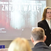 Z mroków niepamięci