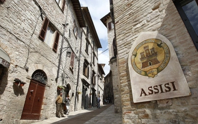 100 tysięcy pielgrzymów w Asyżu przy relikwiach św. Franciszka