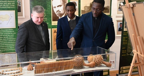 Wernisaż wystawy "Misjonarz ze Śląska" w Muzeum UO