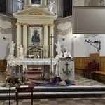 Kapłani u źródła