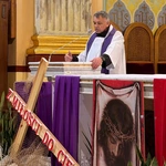 Kapłani u źródła