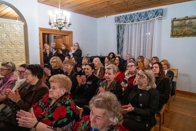 Babski Comber w radomskim skansenie