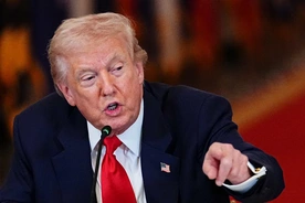 Trump zapowiada silne uderzenie na Iran