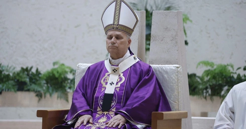 Papież wyraża ból z powodu wszystkich ofiar na Bliskim Wschodzie