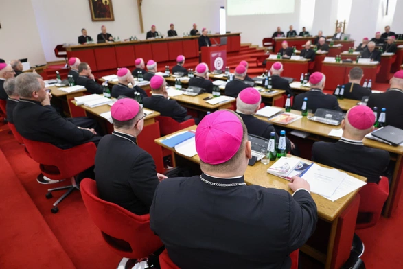 "Parafia jutra", komisja ds. małoletnich, duszpasterstwo - rozpoczęło się 404. zebranie Episkopatu