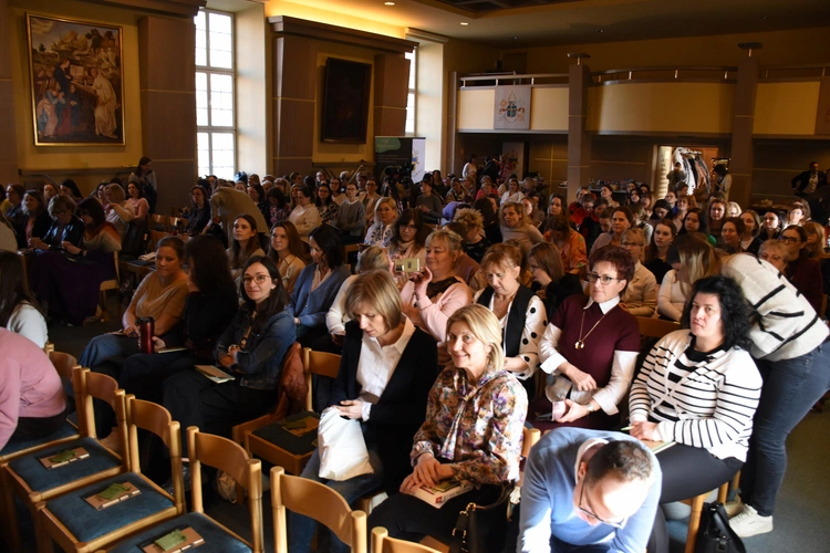 Dzień Kobiet 14.0 - Aula Jana Pawła II