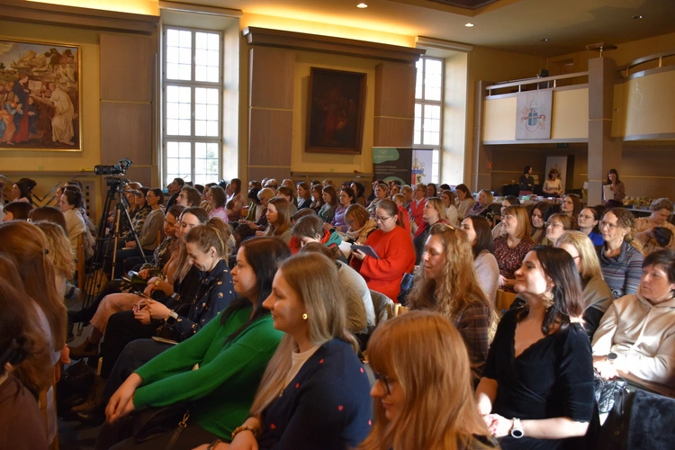Dzień Kobiet 14.0 - Aula Jana Pawła II