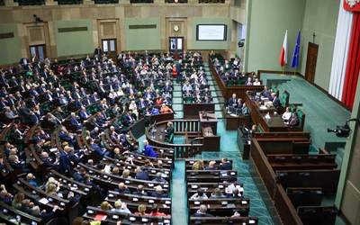 Sejm uchwalił ustawę likwidującą Centralne Biuro Antykorupcyjne