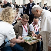 Osoby z niepełnosprawnościami z Milicza spotkały się z papieżem Leonem XIV