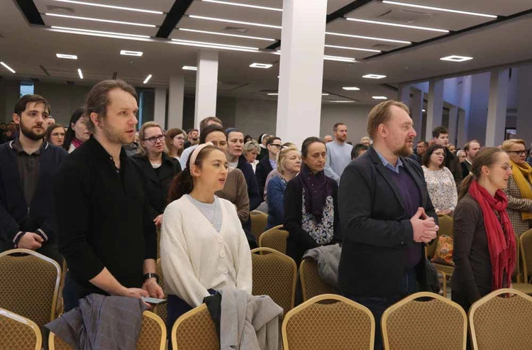 Spotkanie przedsynodalne: Słuchać osobiście i we wspólnocie 